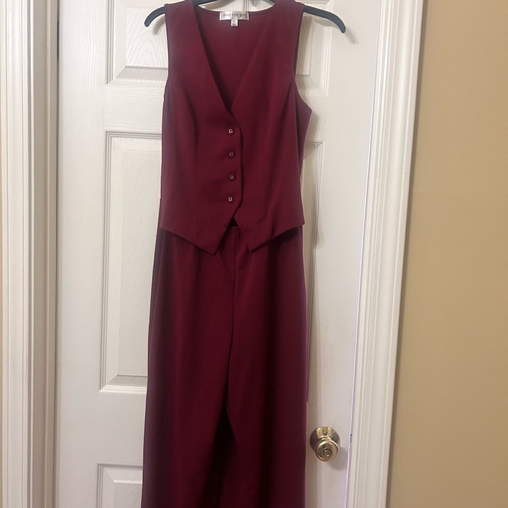 Elegant Burgundy Sleeveless Jumpsuit inseam 29